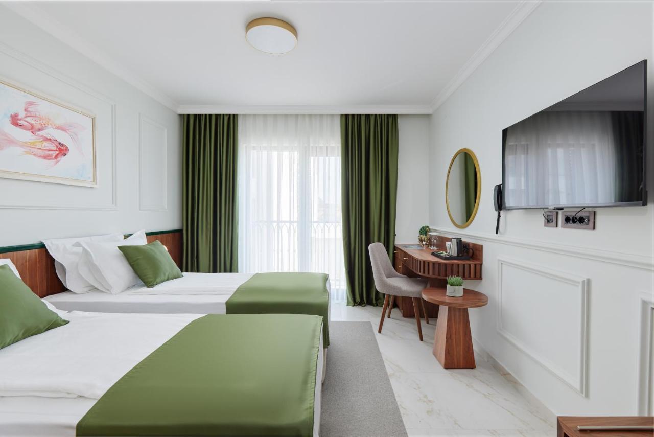 Hotel Diplomat By Aycon Budva Exterior photo