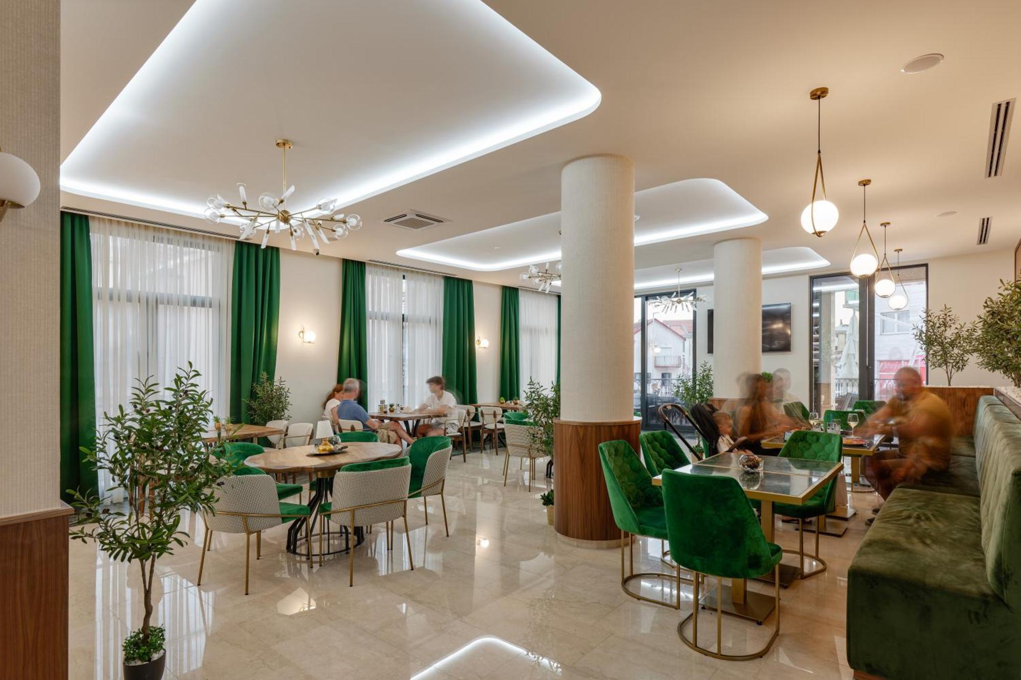 Hotel Diplomat By Aycon Budva Exterior photo