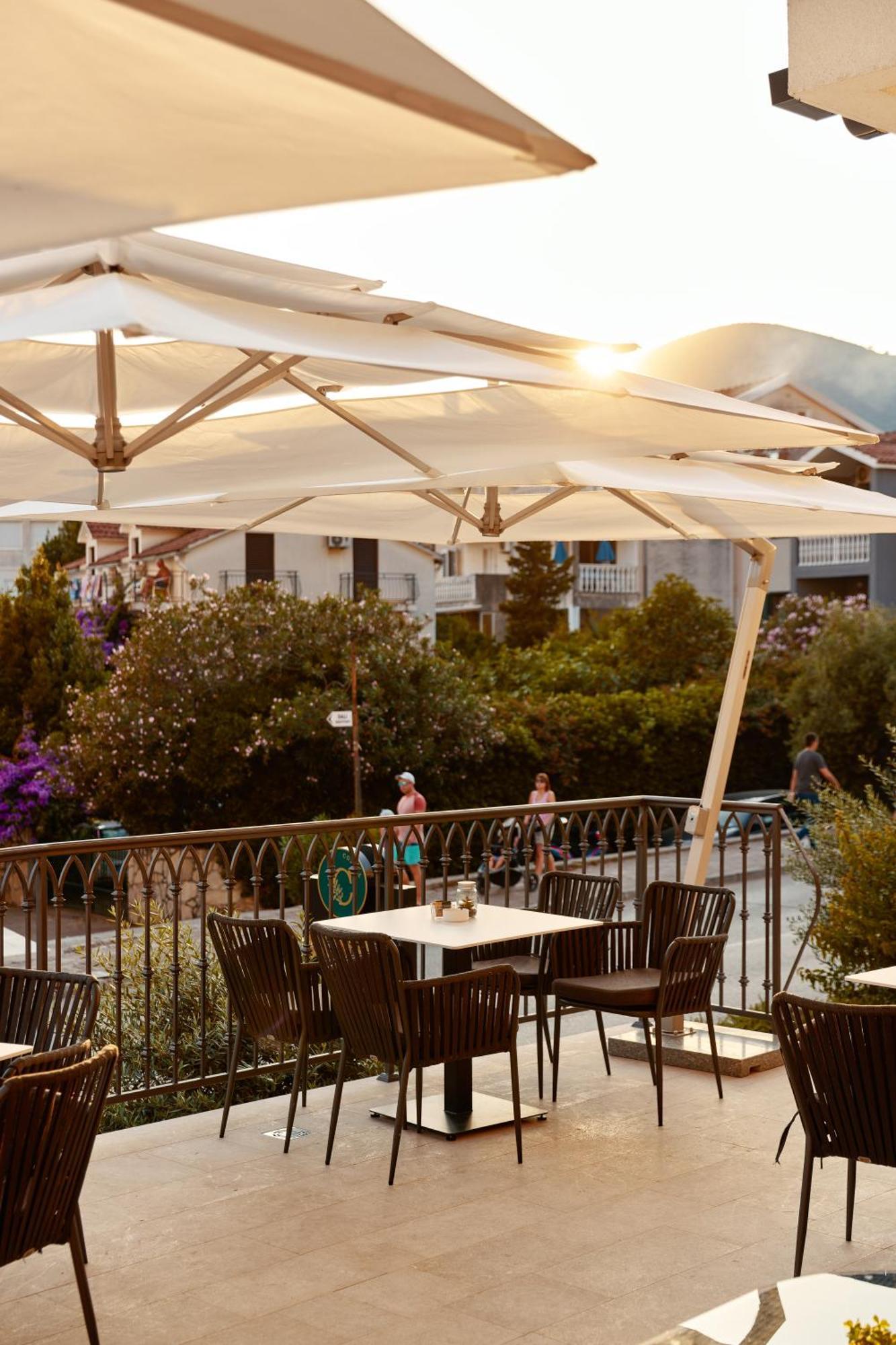 Hotel Diplomat By Aycon Budva Exterior photo