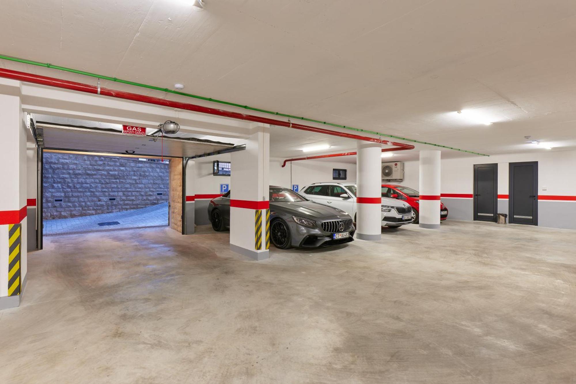 Hotel Diplomat By Aycon Budva Exterior photo