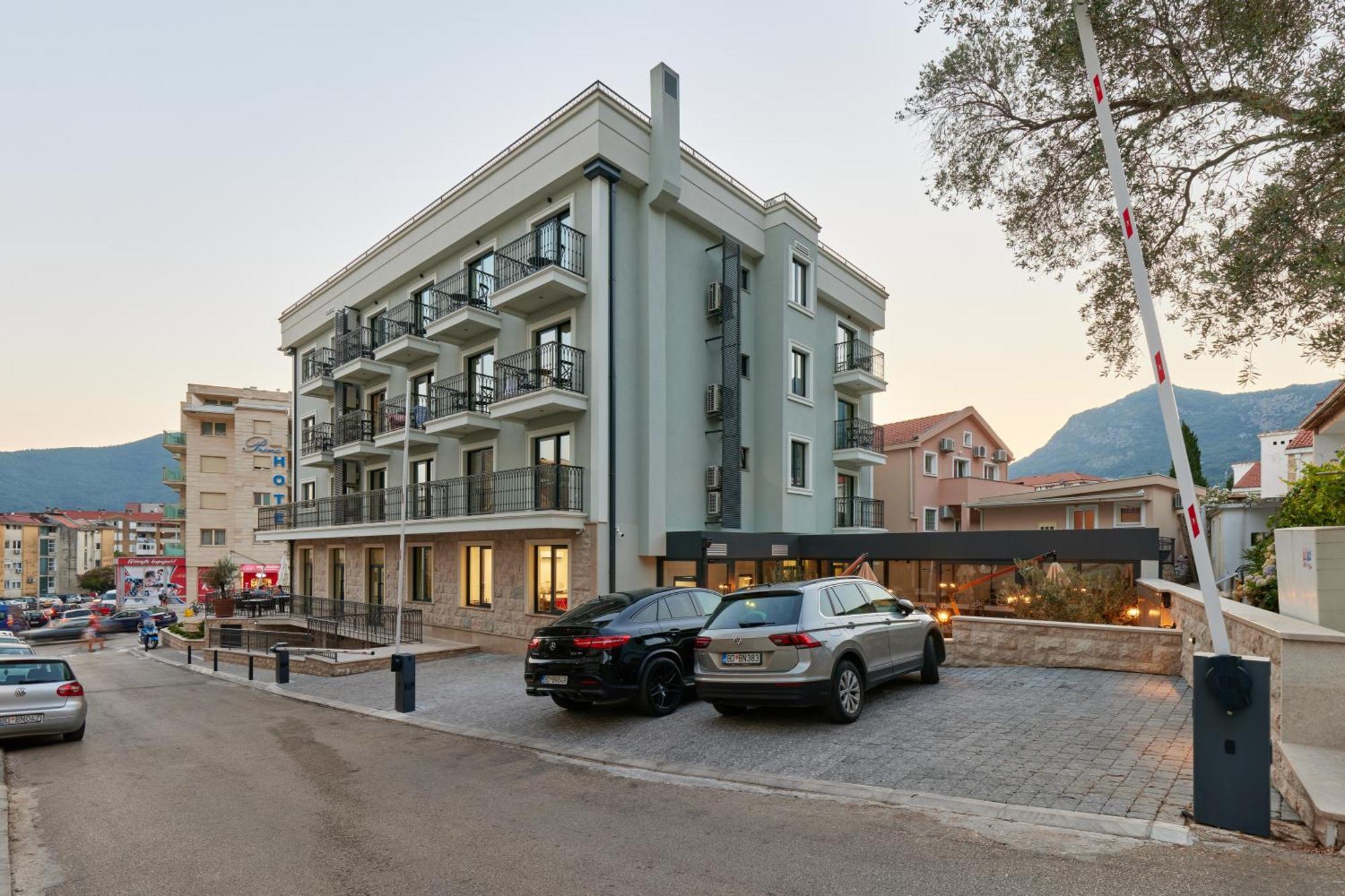 Hotel Diplomat By Aycon Budva Exterior photo
